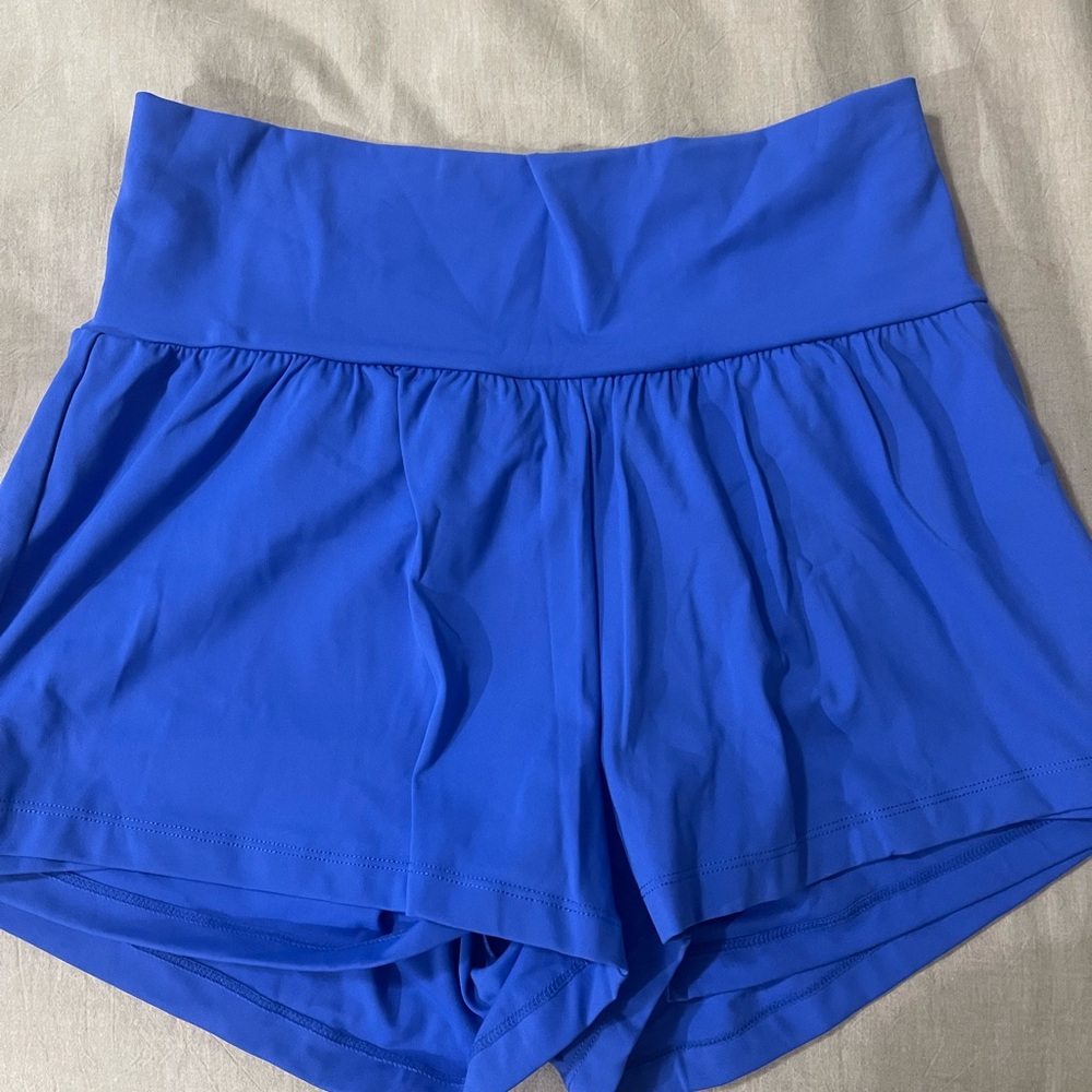 H A L A R A navy shorts